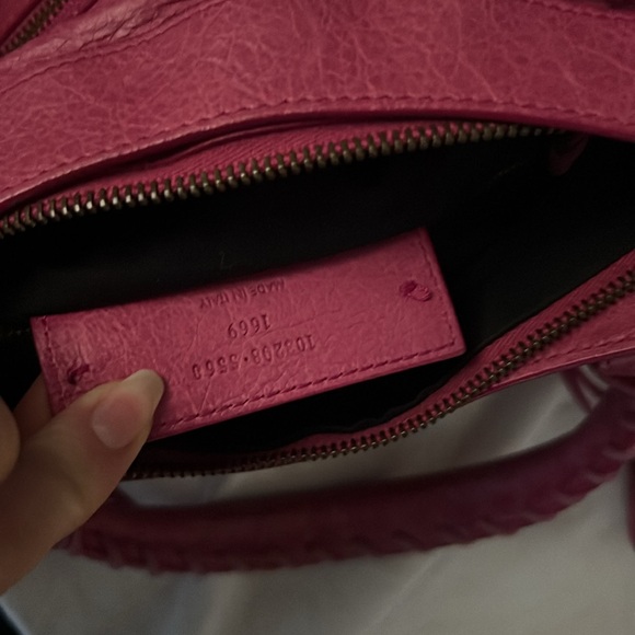 💞BALENICAGA CITY💞 2 way bag! Excellent condition! - Picture 14 of 16